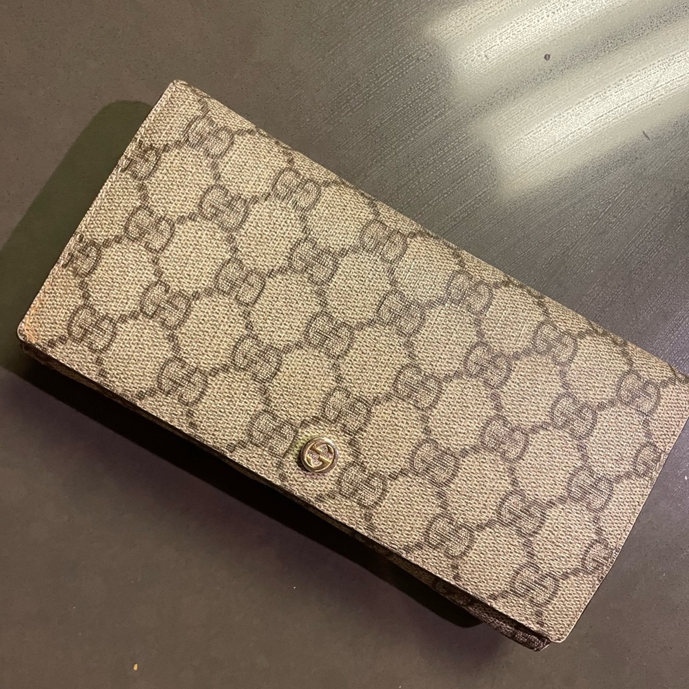 Gucci wallet